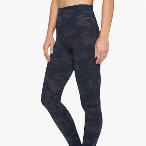 SPANX Look at Me Now Seamless Leggings - Camo - Picture 1 of 12
